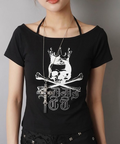 SPINNS(スピンズ)の「ホルターネック半袖カットソー/スカル/平成ギャル(Tシャツ/カットソー・レディース・オフホワイト/ブラック・ONESIZE)」の2枚目の写真