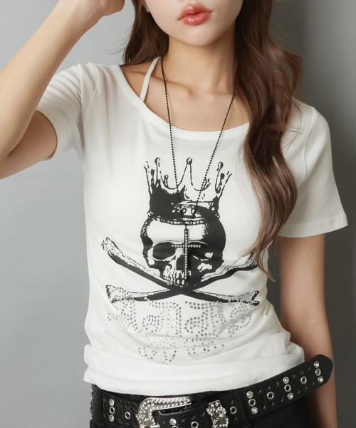 SPINNS(スピンズ)の「ホルターネック半袖カットソー/スカル/平成ギャル(Tシャツ/カットソー・レディース・オフホワイト/ブラック・ONESIZE)」の10枚目の写真