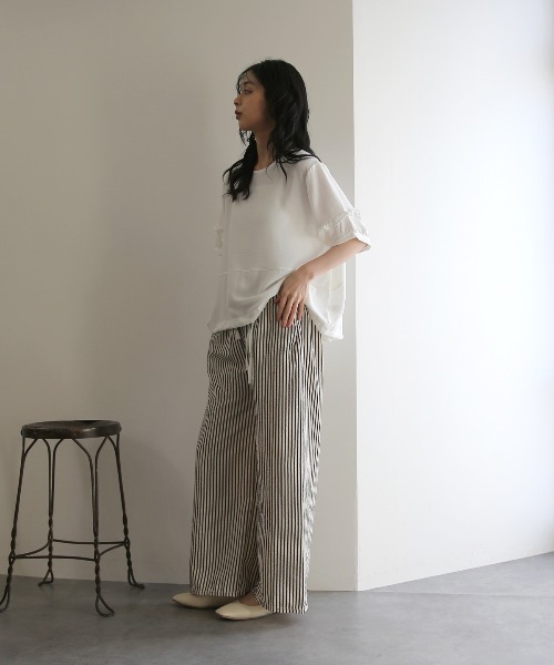No one knows(ノーワンノーズ)の「ZOZO限定 袖フリルワイドトップス(Tシャツ/カットソー・レディース・ブラック/ホワイト・FREE)」の5枚目の写真