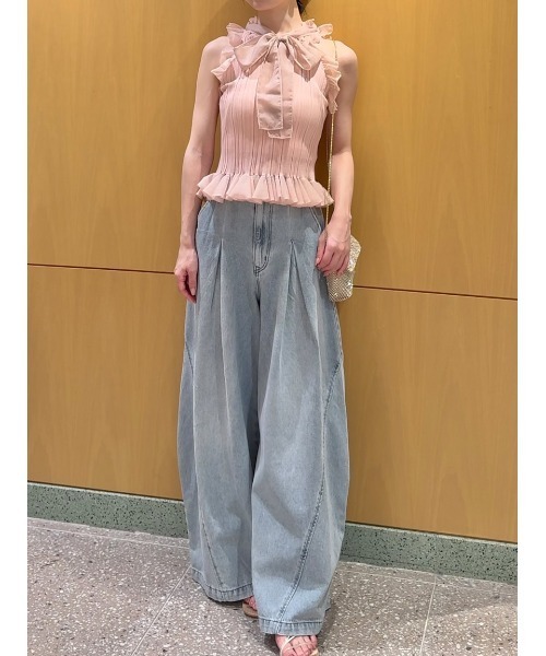 SNIDEL（スナイデル）の「アメスリフリルニットプルオーバー（ニット/セーター・レディース・カーキ/アイボリー/ブラック/ライトピンク・F）」の16枚目の写真