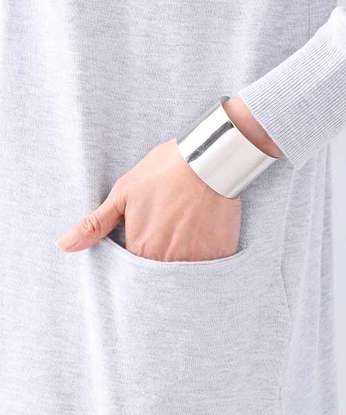 BEAMS LIGHTS Women's(ビームスライツ ウィメンズ)の「【予約】【InRed 5月号 掲載】BEAMS LIGHTS / UVカット コーディガン(カーディガン/ボレロ・レディース・グレー/ネイビー・ONE SIZE)」の5枚目の写真