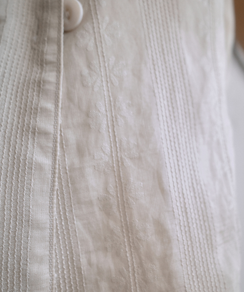 PORTERNA(ポルテナ)の「WRAP BUTTON CAP SLEEVE BLOUSE-BEIGE(シャツ/ブラウス・レディース・その他・OS)」の10枚目の写真