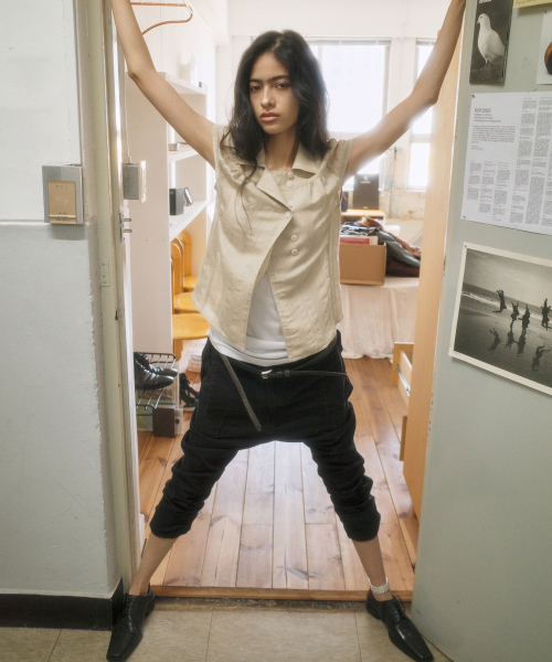 PORTERNA(ポルテナ)の「WRAP BUTTON CAP SLEEVE BLOUSE-BEIGE(シャツ/ブラウス・レディース・その他・OS)」の15枚目の写真