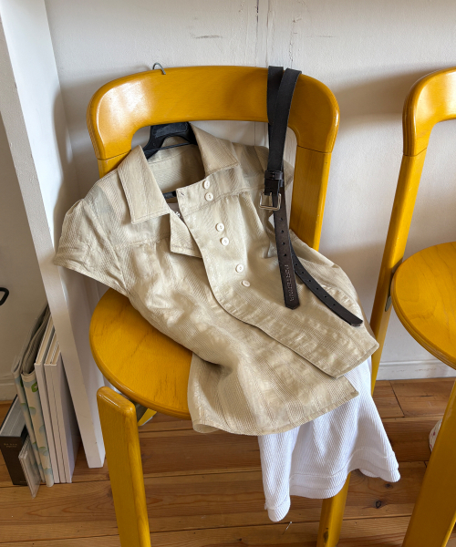 PORTERNA(ポルテナ)の「WRAP BUTTON CAP SLEEVE BLOUSE-BEIGE(シャツ/ブラウス・レディース・その他・OS)」の16枚目の写真