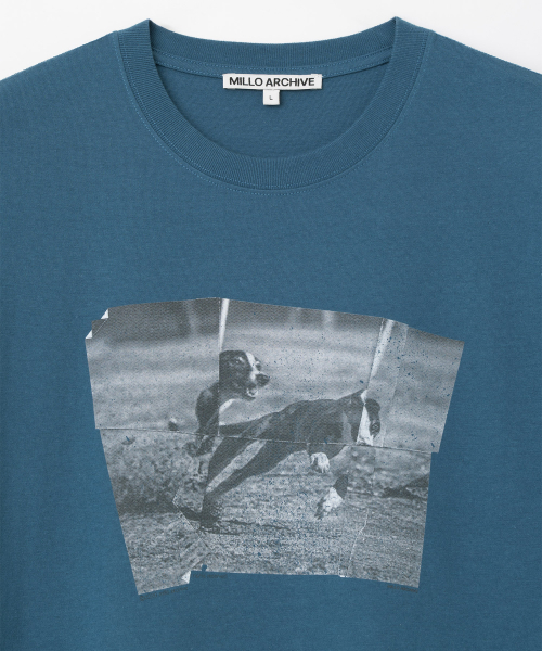 Millo Archive（ミロ アーカイブ）の「ランニングドックスTシャツ [スペースブルー]（Tシャツ/カットソー・メンズ・その他・MEDIUM/LARGE/X-LARGE）」の2枚目の写真