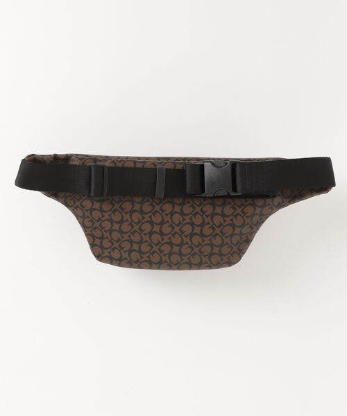 Guess(ゲス)の「TURI Bum Bag ウエストポーチ ボディバッグ メンズバッグ(ボディバッグ/ウエストポーチ・メンズ・ダークグレー/ダークブラウン・ONE SIZE)」の6枚目の写真