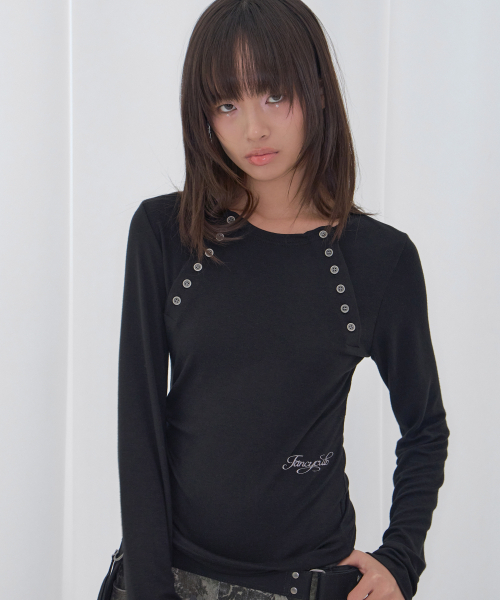 FANCY CLUB(ファンシークラブ)の「ムーブボタンロングスリーブ (ブラック) F26QB048(Tシャツ/カットソー・レディース・その他・ONE)」の2枚目の写真