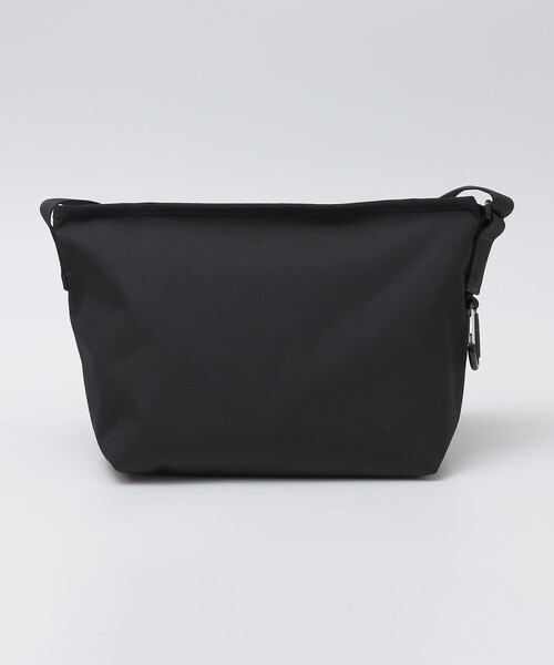 Manhattan Portage BLACK LABEL（マンハッタンポーテージ　ブラックレーベル）の「【SHIPS別注】MANHATTAN PORTAGE BLACK LABEL: メッセンジャーバッグ  S（メッセンジャーバッグ・メンズ・ブラック・ONE SIZE）」の4枚目の写真
