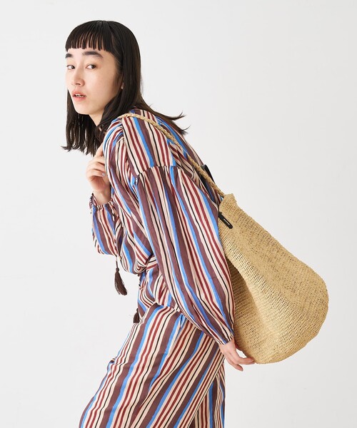 collex(コレックス)の「ラフィア革ハンドル2WAYトートバッグ(かごバッグ・レディース・ベージュ・フリー)」の4枚目の写真