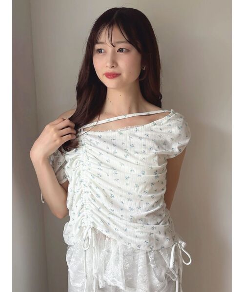 dazzlin（ダズリン）の「ラッピングワンショルリボントップス（Tシャツ/カットソー・レディース・イエロー/オフホワイト/グレー・FREE）」の10枚目の写真
