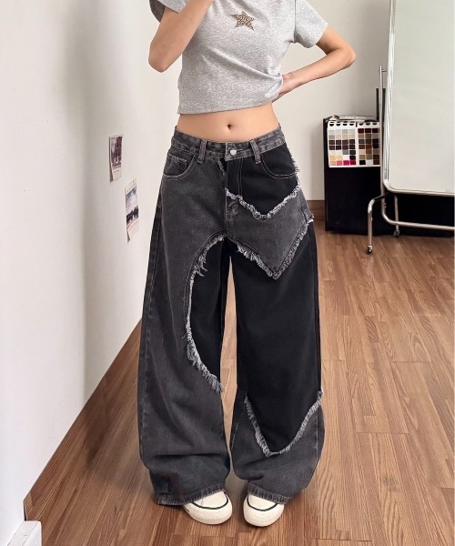 ViViDAY(ビビデー)の「ハート形切り替えデザインデニムワイドパンツ(デニムパンツ・レディース・ブラック・S/L/M)」の5枚目の写真