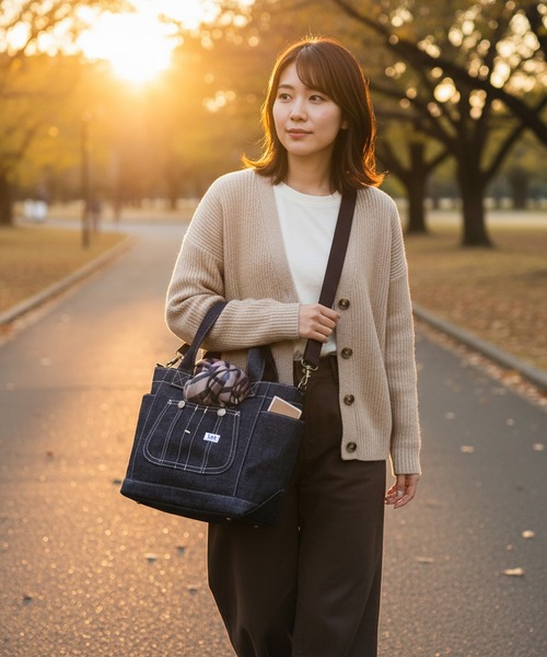 Lee(リー)の「Lee kate トートバッグ(トートバッグ・レディース・ブルー/ホワイト/ネイビー・FREE)」の5枚目の写真