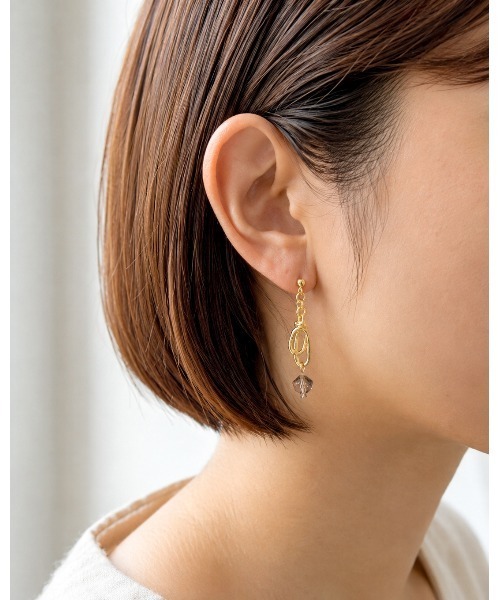 tone（トーン）の「【cocolani】［金属アレルギー対応］ガラスキューブピアス(MA)（ピアス（両耳用）・レディース・ゴールド/シルバー・FREE）」の3枚目の写真