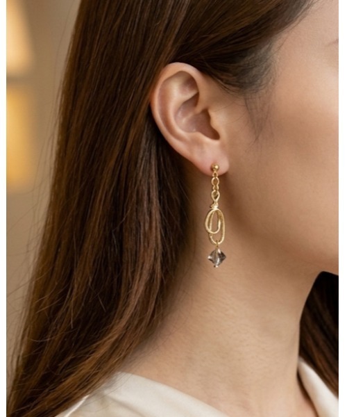 tone（トーン）の「【cocolani】［金属アレルギー対応］ガラスキューブピアス(MA)（ピアス（両耳用）・レディース・ゴールド/シルバー・FREE）」の9枚目の写真