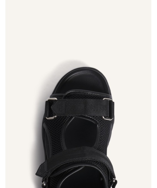 Maison Kitsune(メゾンキツネ)の「MESH SANDALS(サンダル・メンズ・ブラック・41/42)」の9枚目の写真