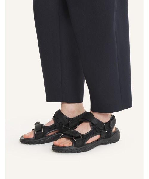 Maison Kitsune(メゾンキツネ)の「MESH SANDALS(サンダル・メンズ・ブラック・41/42)」の10枚目の写真