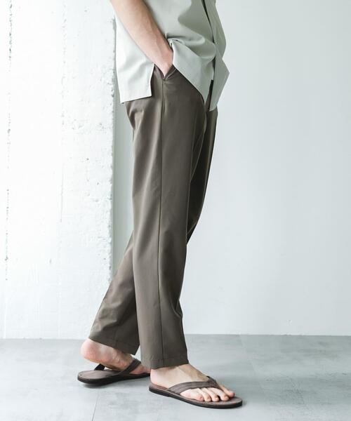URBAN RESEARCH DOORS(アーバンリサーチドアーズ)の「サマーウールライクテーパードトラウザー(その他パンツ・メンズ・カーキ/チャコールグレー・LARGE/MEDIUM/SMALL)」の4枚目の写真