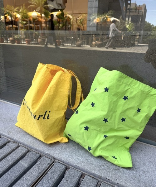 WEGO（ウィゴー）の「[A4・PC収納可]星柄ワンハンドルトートバッグ（トートバッグ・レディース・イエロー/グリーン・FREE）」の15枚目の写真