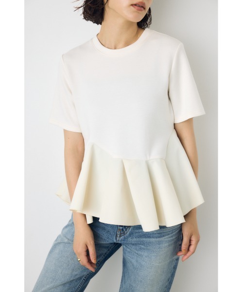 AZUL by moussy(アズールバイマウジー)の「【身長/骨格別着用画像あり】フレアヘムペプラムカットトップス 夏服 秋服 半袖 ウエストカバー 体系カバー ペプラムトップス(Tシャツ/カットソー・レディース・マジェンタ/アイボリー/ブラック・FREE)」の4枚目の写真