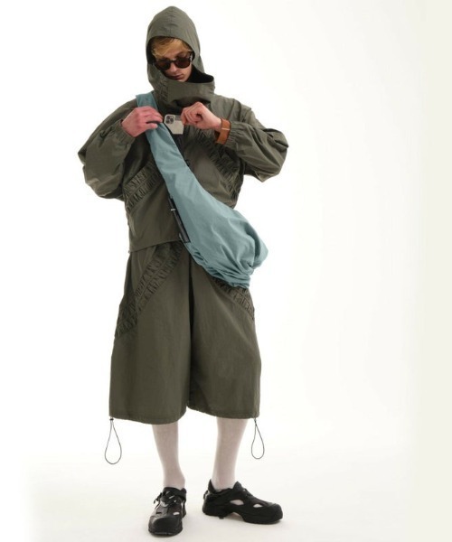 Cote&Ciel（コートエシエル）の「【cote&ciel/コートエシエル】 Hyco S Smooth Sage Green / ショルダーバッグ（ショルダーバッグ・メンズ・セージグリーン・FREE）」の2枚目の写真