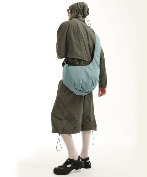 Cote&Ciel（コートエシエル）の「【cote&ciel/コートエシエル】 Hyco S Smooth Sage Green / ショルダーバッグ（ショルダーバッグ・メンズ・セージグリーン・FREE）」の3枚目の写真