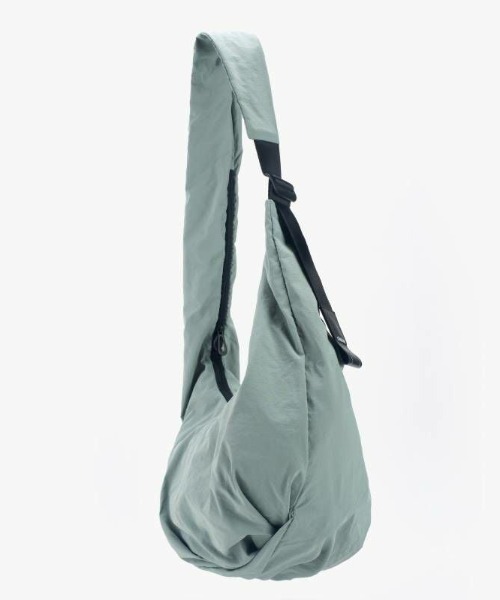 Cote&Ciel（コートエシエル）の「【cote&ciel/コートエシエル】 Hyco S Smooth Sage Green / ショルダーバッグ（ショルダーバッグ・メンズ・セージグリーン・FREE）」の4枚目の写真