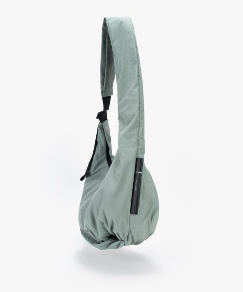 Cote&Ciel（コートエシエル）の「【cote&ciel/コートエシエル】 Hyco S Smooth Sage Green / ショルダーバッグ（ショルダーバッグ・メンズ・セージグリーン・FREE）」の9枚目の写真