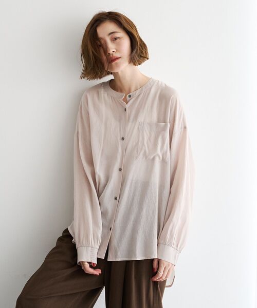 YECCA VECCA(イェッカヴェッカ)の「ドライタッチシアーバンドカラーシャツ(シャツ/ブラウス・レディース・ブラック/グレイッシュベージュ/ブラウン・FREE)」の13枚目の写真