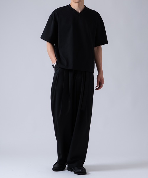OXA(オグザ)の「ショート丈 無地 半袖VネックTシャツ OXA(Tシャツ/カットソー・メンズ・グレー/ブラック/ホワイト・FREE)」の13枚目の写真