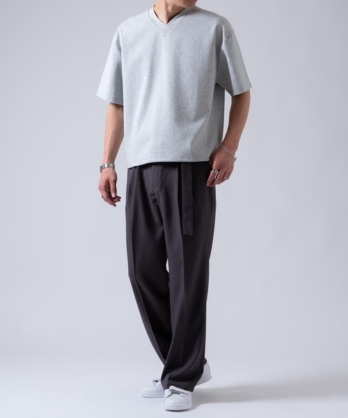 OXA(オグザ)の「ショート丈 無地 半袖VネックTシャツ OXA(Tシャツ/カットソー・メンズ・グレー/ブラック/ホワイト・FREE)」の17枚目の写真