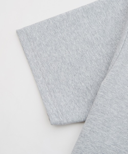 OXA(オグザ)の「ショート丈 無地 半袖VネックTシャツ OXA(Tシャツ/カットソー・メンズ・グレー/ブラック/ホワイト・FREE)」の9枚目の写真