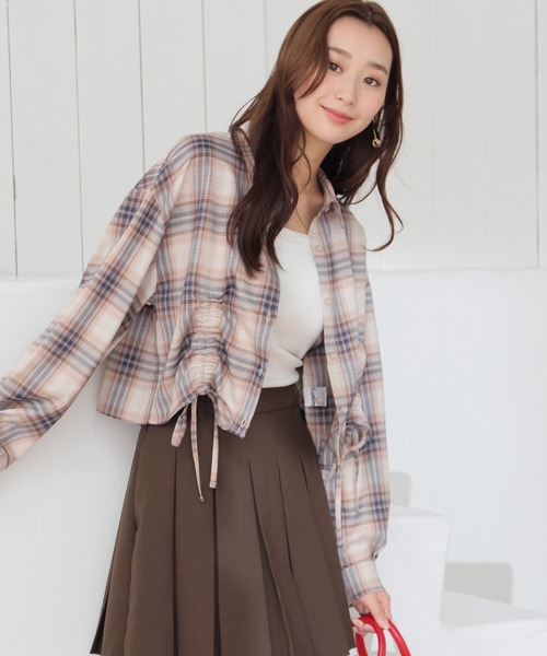 Honeys(ハニーズ)の「ドロストショート丈シャツ(シャツ/ブラウス・レディース・ブラック系その他2/ブラウン系その他2/ベージュ系その他2/ネイビー系1・L/M/S)」の10枚目の写真