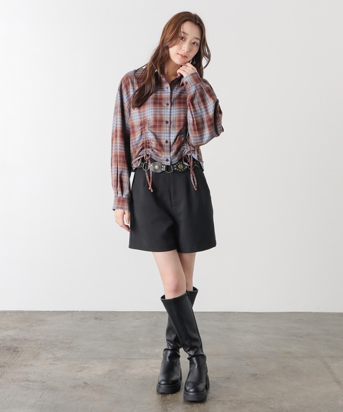 Honeys(ハニーズ)の「ドロストショート丈シャツ(シャツ/ブラウス・レディース・ブラック系その他2/ブラウン系その他2/ベージュ系その他2/ネイビー系1・L/M/S)」の12枚目の写真