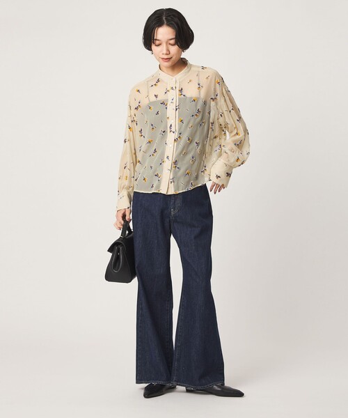 green label relaxing(グリーンレーベルリラクシング)の「シアー フラワー シャツ(シャツ/ブラウス・レディース・ベージュ/ブラック・FREE)」の16枚目の写真