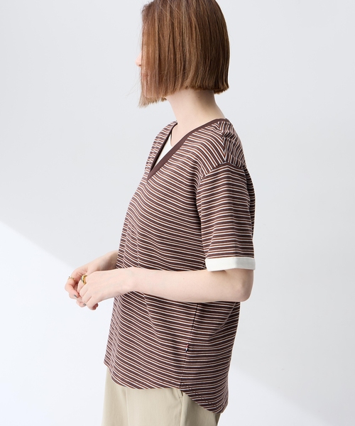 Petit Honfleur（プチオンフルール）の「レイヤード風ボーダーVネックTシャツ（Tシャツ/カットソー・レディース・グレー/ブラウン・M/L）」の4枚目の写真