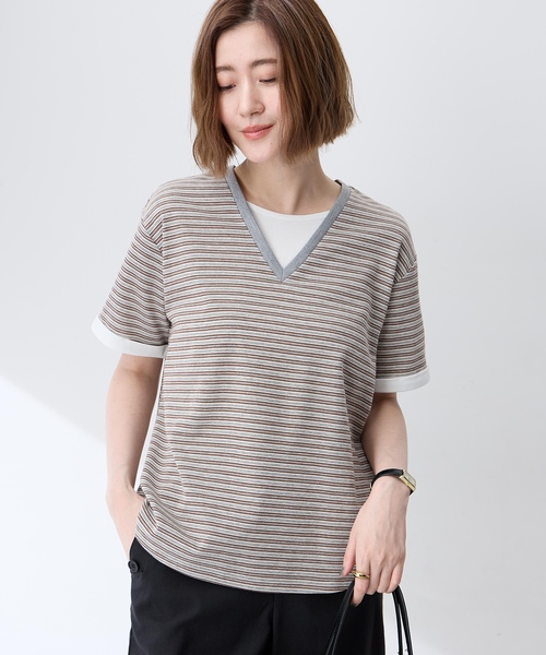 Petit Honfleur（プチオンフルール）の「レイヤード風ボーダーVネックTシャツ（Tシャツ/カットソー・レディース・グレー/ブラウン・M/L）」の6枚目の写真