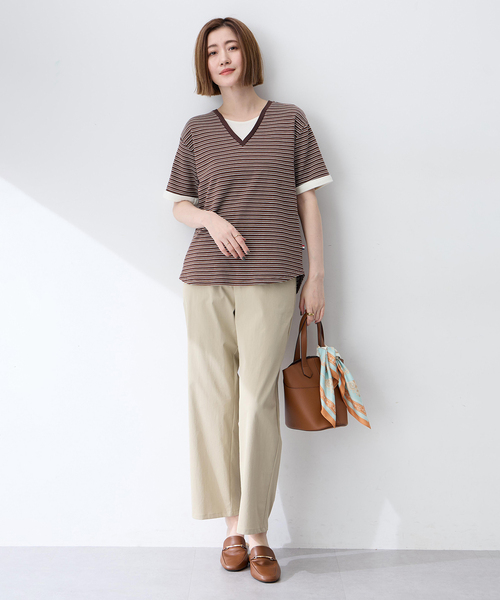 Petit Honfleur（プチオンフルール）の「レイヤード風ボーダーVネックTシャツ（Tシャツ/カットソー・レディース・グレー/ブラウン・M/L）」の9枚目の写真