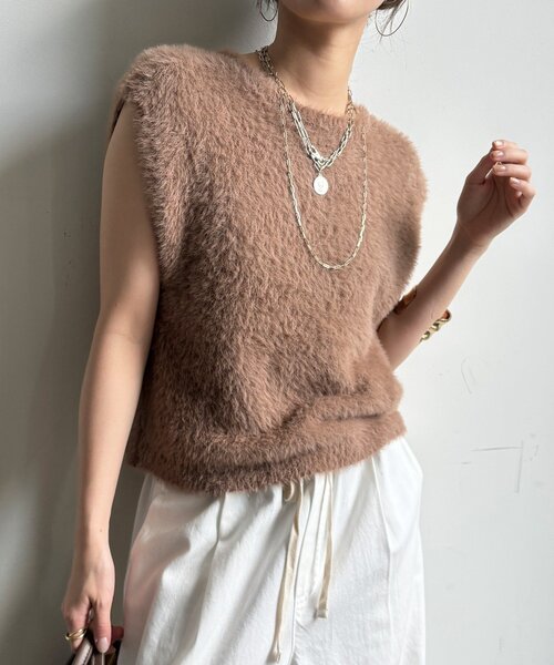 DouDou(ドゥドゥ)の「【WEB限定】シャギー前後2wayベスト(ニット/セーター・レディース・モカ/チャコールグレー/グレイッシュベージュ・FREE)」の21枚目の写真