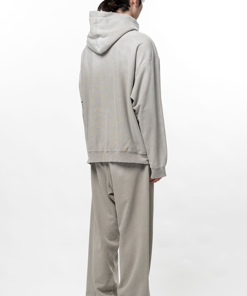 In・stru(men-tal).(インストルメンタル)の「【in・stru(men-tal).】FRENCH TERRY DISTRESSED HOODIE(パーカー・メンズ・ブラック/レッド/タン/グリーン・46/48)」の13枚目の写真