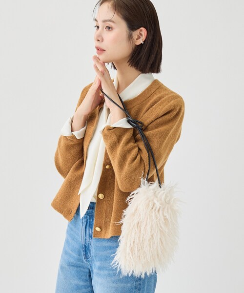 INDIVI(インディヴィ)の「【トレンド◎/軽量】ライトファーポシェットバッグ(ショルダーバッグ・レディース・ブラウン系その他/オフホワイト・00)」の1枚目の写真