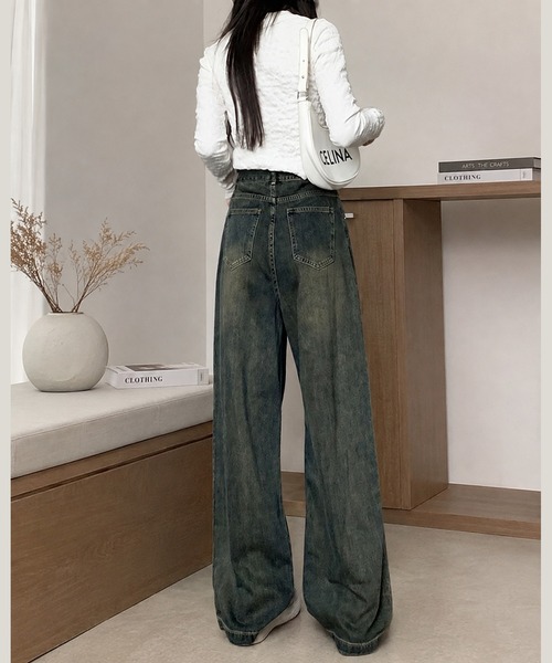 GRESHEL(グレッシェル)の「ヴィンテージ風 ウォッシュドワイドデニムパンツ(デニムパンツ・レディース・MIDDLE DENIM・SMALL/MEDIUM)」の2枚目の写真