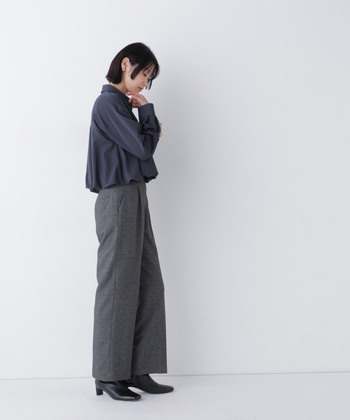 NATURAL BEAUTY BASIC(ナチュラルビューティーベーシック)の「バルーンシャツ(シャツ/ブラウス・レディース・チャコールグレー/ピンク/オフホワイト・FREE)」の20枚目の写真