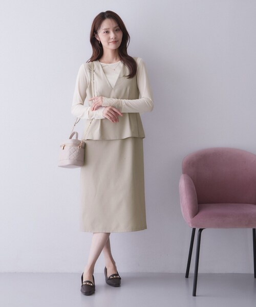 index（インデックス）の「袖レースシアートップス【洗濯機OK】（Tシャツ/カットソー・レディース・ブラック/オフホワイト/ナチュラル・40/38）」の13枚目の写真