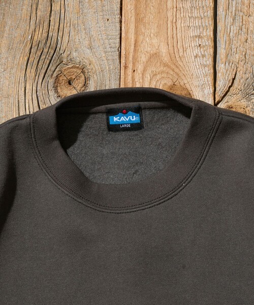 KAVU(カブー)の「KAVU/カブー 限定展開 KAVU×FREAK'S STORE / カブ― 別注 クルードッグ フォトプリント クルーネック スウェット(Tシャツ/カットソー・メンズ・グレイッシュベージュ/スミクロ/ピンク/アッシュグレー・LARGE/SMALL/MEDIUM)」の13枚目の写真