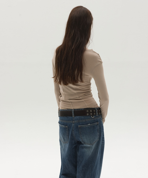 LCDC TM(エルシーディーシーティーエム)の「NEW CURVED ロングスリーブトップ(ベージュ)(Tシャツ/カットソー・レディース・その他・SMALL/MEDIUM)」の5枚目の写真