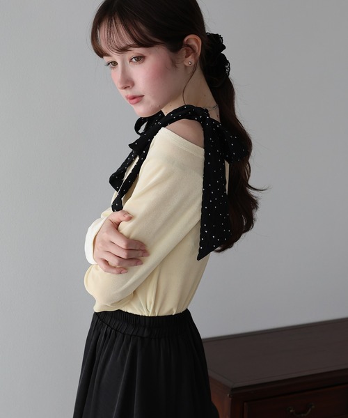 BLUEEAST(ブルーイースト)の「ショルダードットリボンベロアトップス(Tシャツ/カットソー・レディース・アイボリー/ブラウン/ブラック・MEDIUM)」の4枚目の写真