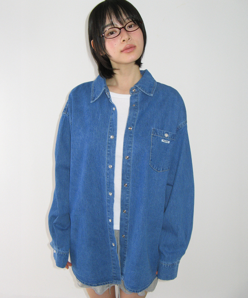 RONRON（ロンロン）の「BUTTON POCKET DENIM SHIRT MEDIUM BLUE（シャツ/ブラウス・レディース・その他・FREE）」の3枚目の写真