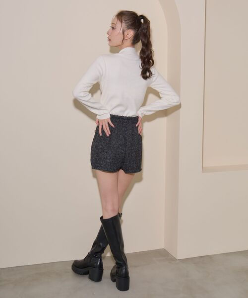MAJESTIC LEGON（マジェスティックレゴン）の「ツイードショートパンツ（その他パンツ・レディース・アイボリー/ブラック系その他2/ブラック・MEDIUM）」の17枚目の写真