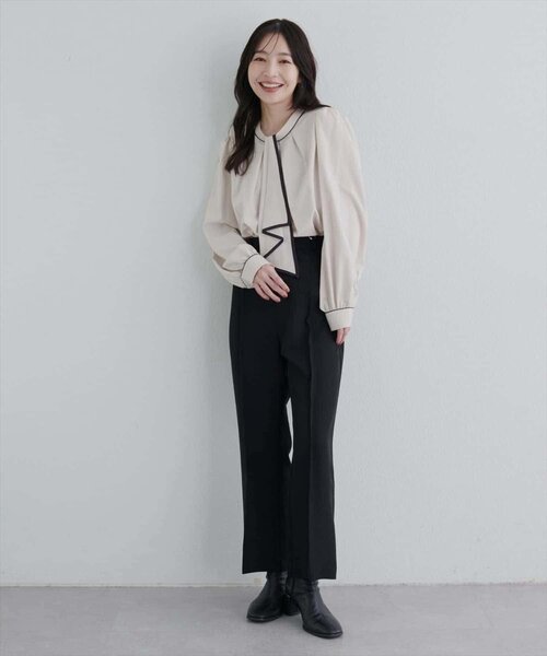 natural couture（ナチュラルクチュール）の「配色ボウタイ２WAYブラウス（シャツ/ブラウス・レディース・ネイビー/オフホワイト/ピンクベージュ/グレイッシュベージュ/その他1・FREE）」の8枚目の写真