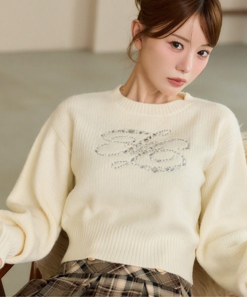 one after another NICE CLAUP(ワンアフターアナザーナイスクラップ)の「ビジューロゴリブニット(ニット/セーター・レディース・ブラック/サックスブルー/ピンク/ミント/アイボリー・FREE)」の2枚目の写真